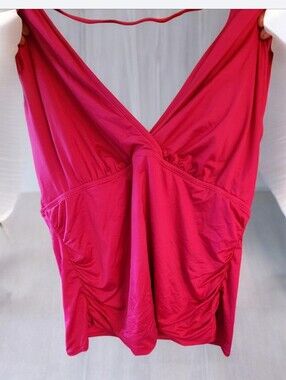 Women’s Hot Pink Rouched Sides, Swim Top ■ EUC